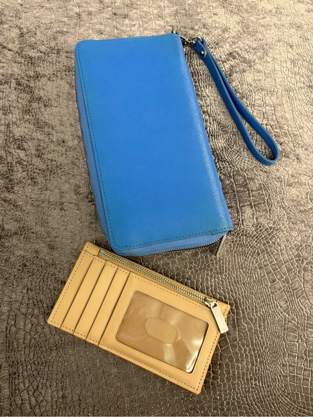 Nordstrom at Home Blue Zip Wristlet with Tan Card Holder
